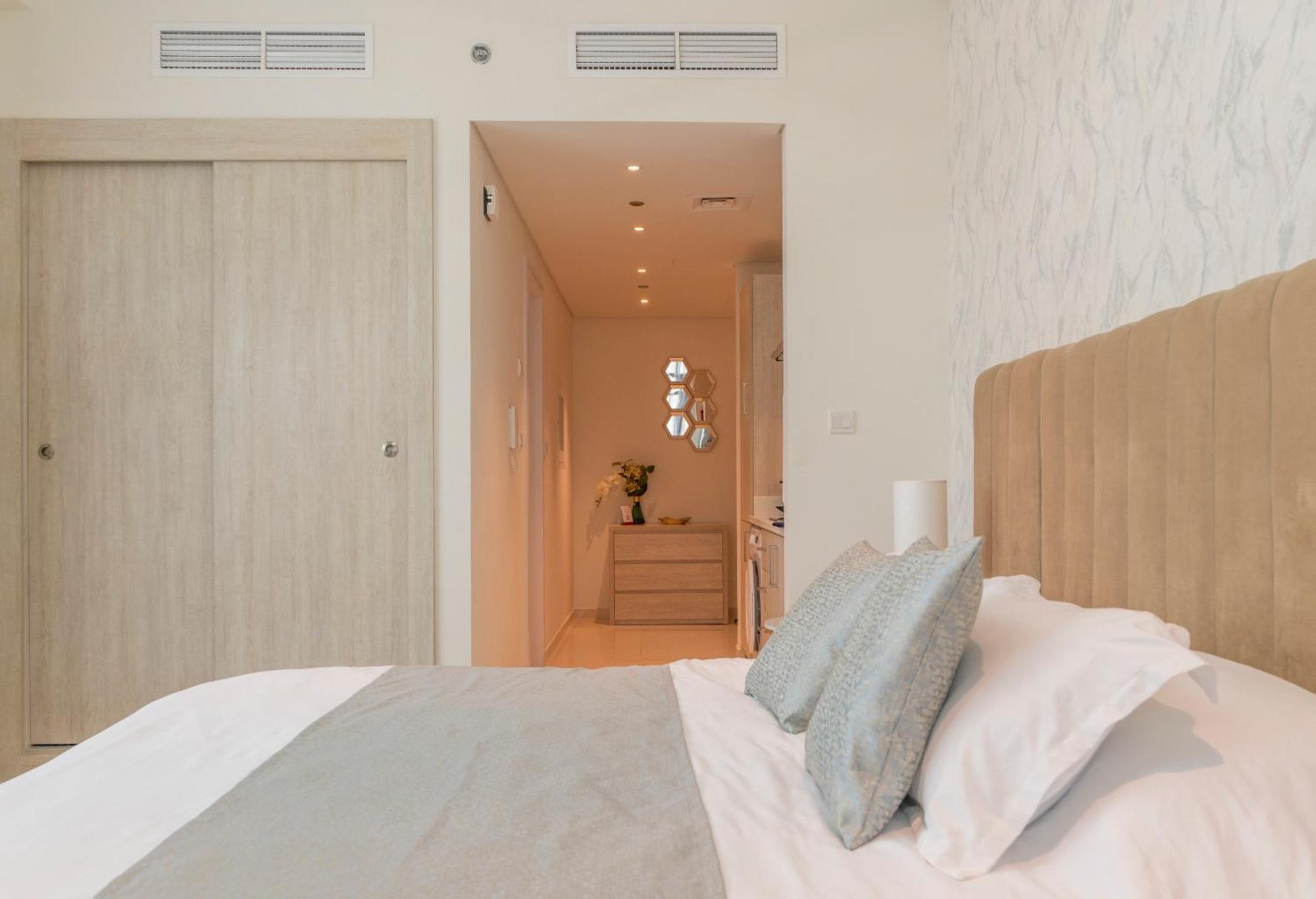 Studio With Private Beach Access At Palm Jumeirah Dubai Ngoại thất bức ảnh